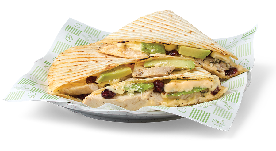 ซีซาร์อกไก่อะโวคาโด แคซาดีญ่า Caesar Chicken & Avocado Quesadilla